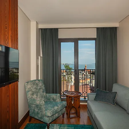 Triton Hotel Istanbul Exterior photo