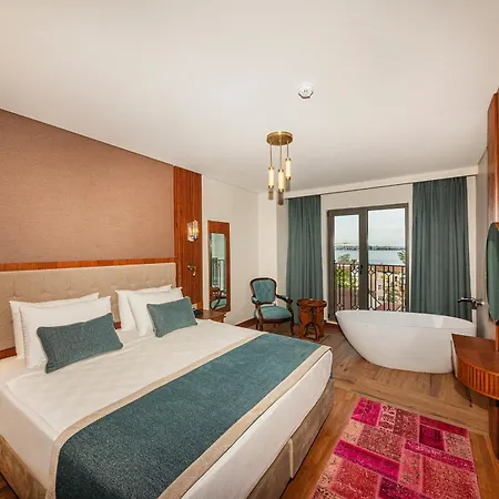 Triton Hotel Istanbul Exterior photo