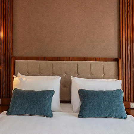 Triton Hotel Istanbul Exterior photo