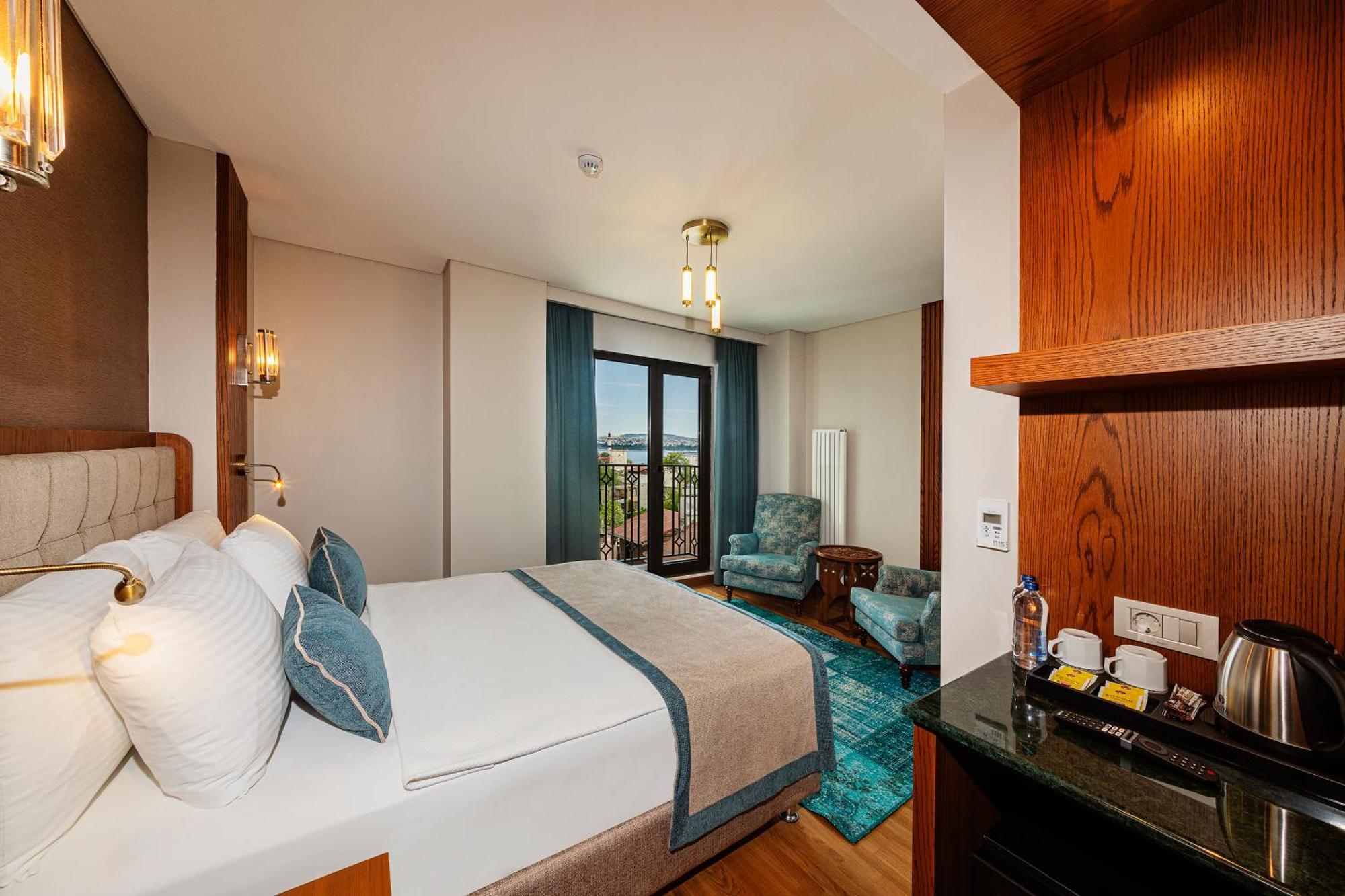 Hotel Triton Hotel