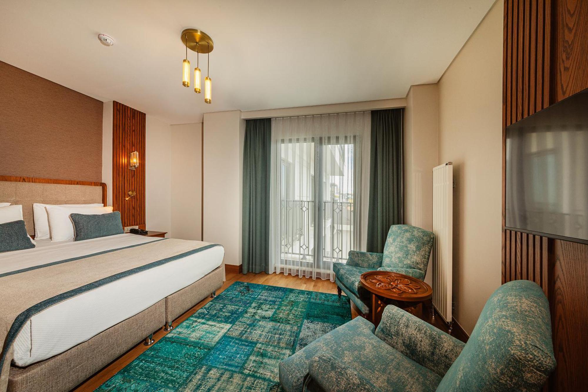 Triton Hotel Hotel 4*
